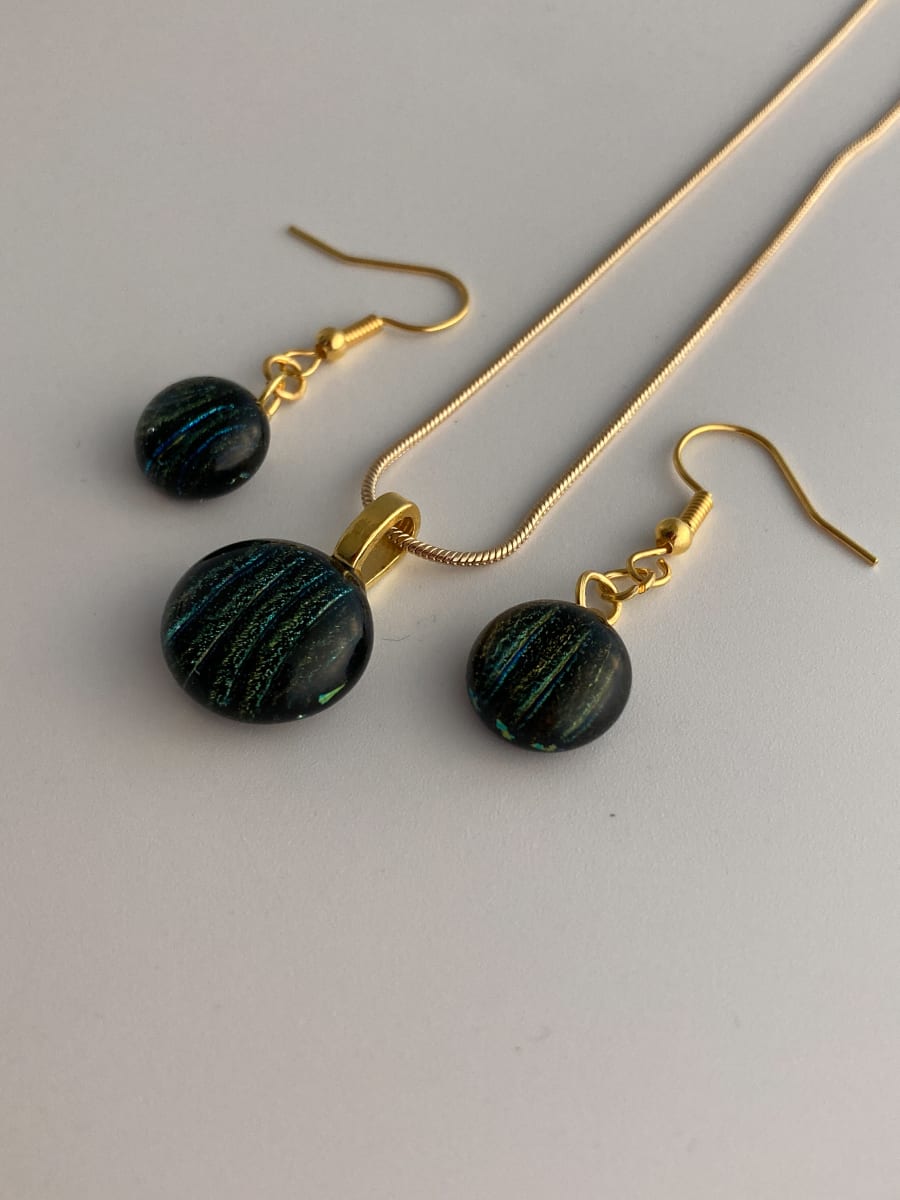 Pendant and earring set. #39 by Shayna Heller 