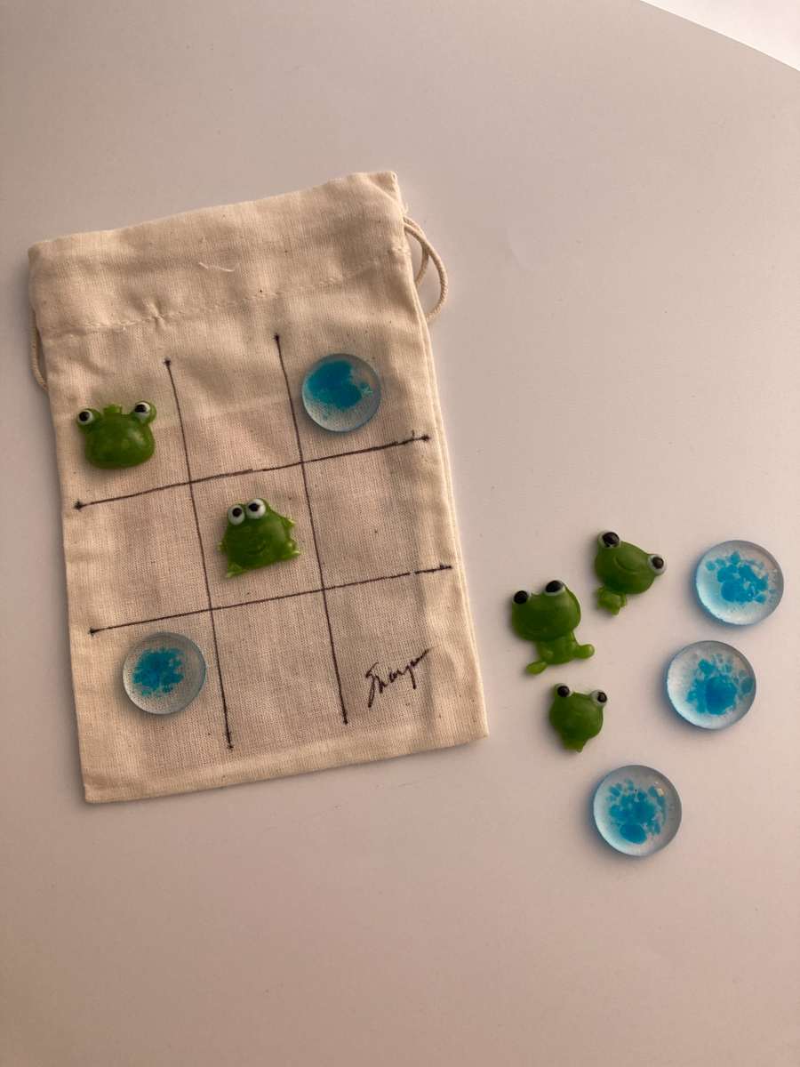 Tic Tac Toe in-a-bag #14, Image 1.