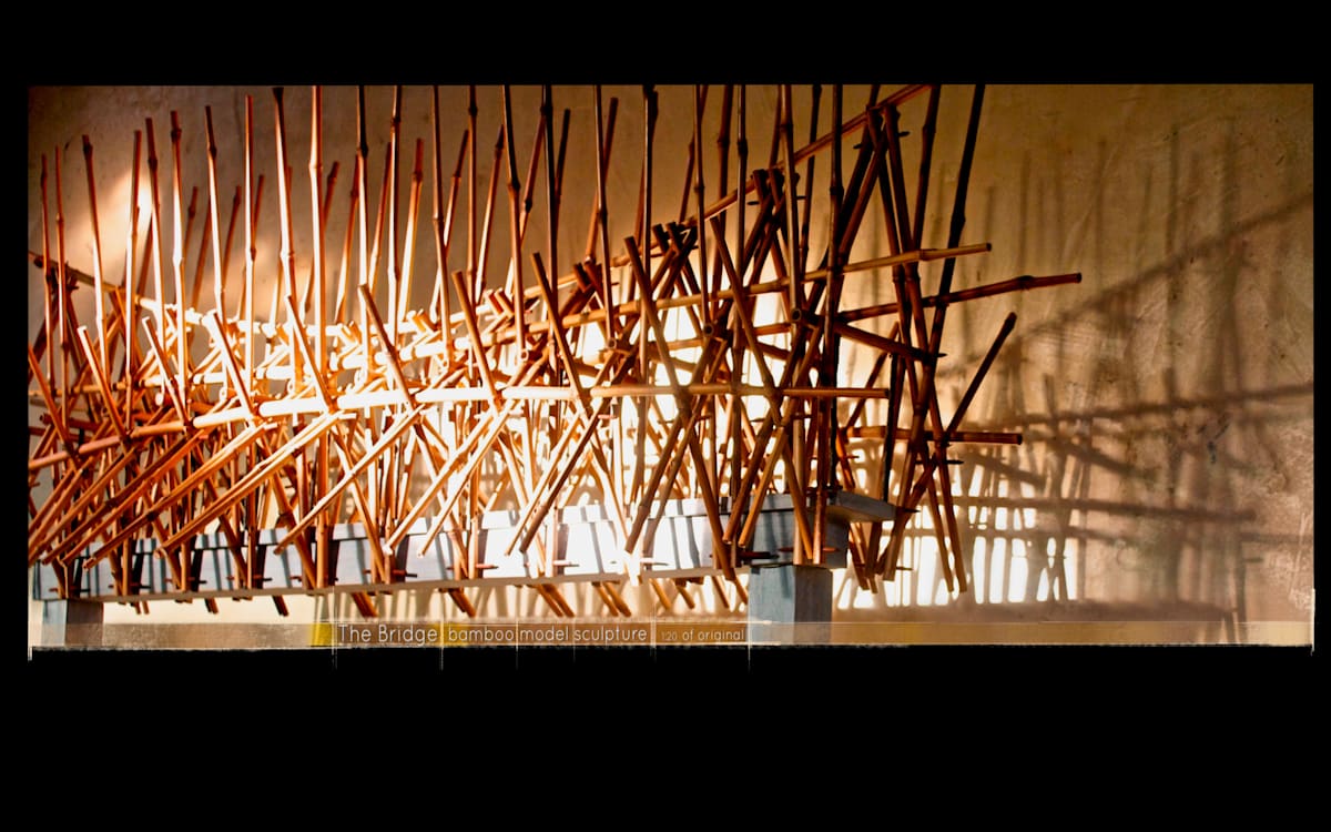 EL PUENTE by M A R K    H U E B N E R, Image 1.