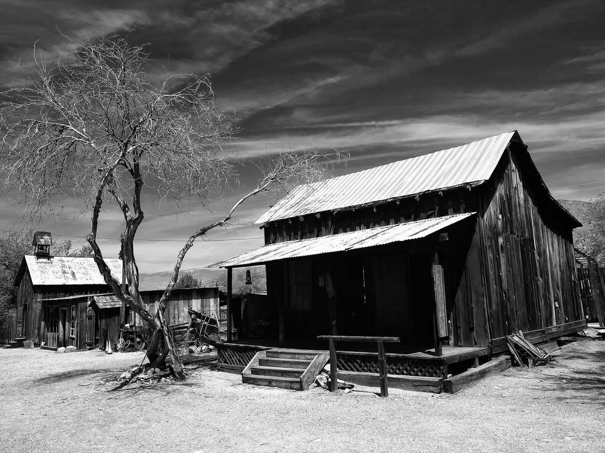 Silver City Saloon by Mark Peacock  Image: Photograph