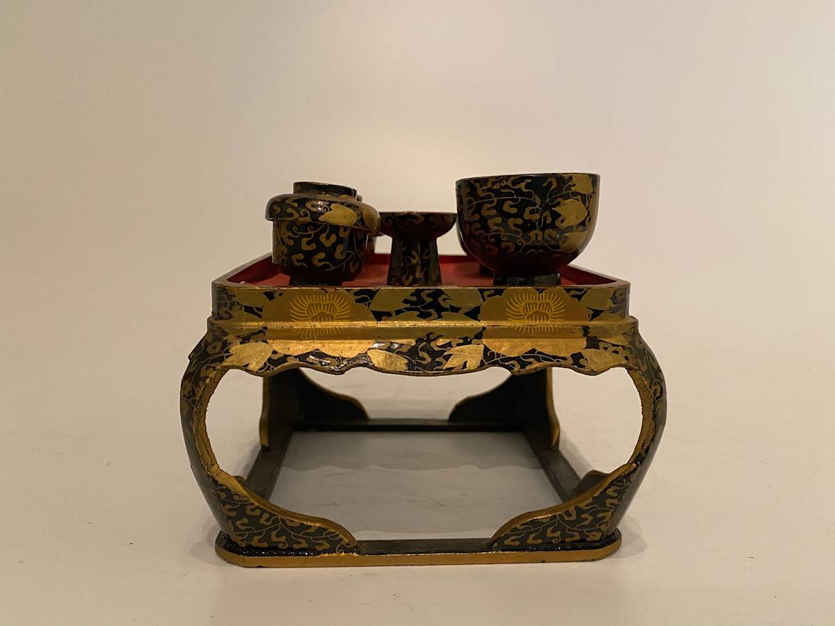 Hina dolls furniture  - Serving table with dishes 
