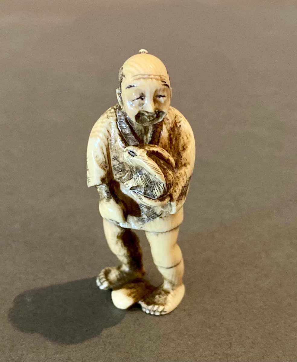 Netsuke - Man and Rabbit 