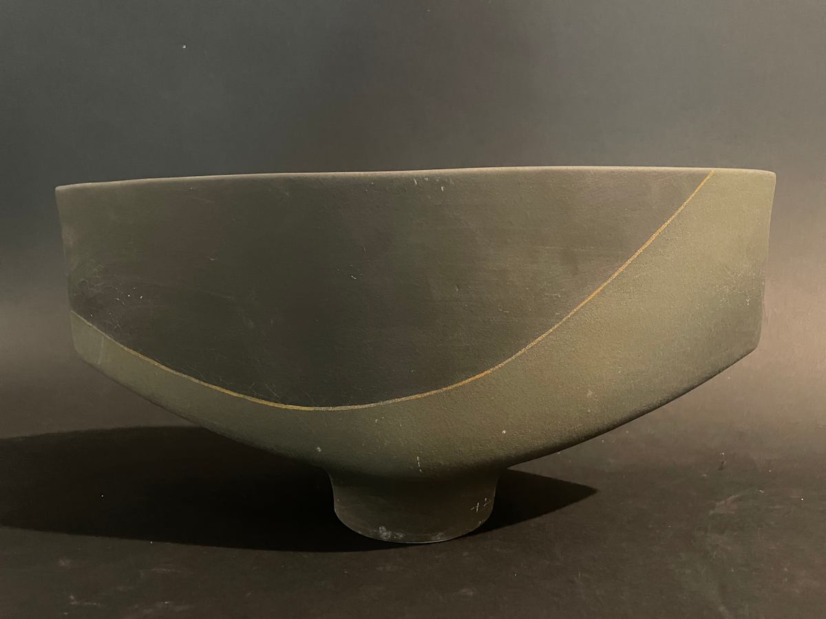 Two-tone grey ceramic ikebana vase 