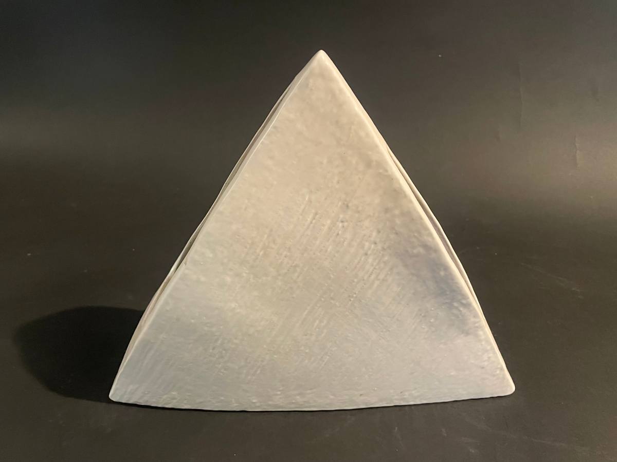Triangular ceramic ikebana vase 