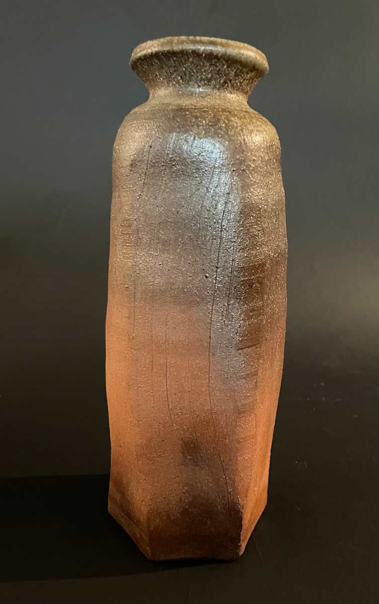 Cylindrical ceramic ikebana vase 