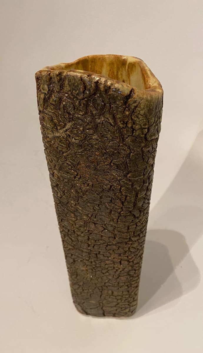 Tall ceramic ikebana vase by Lizama 