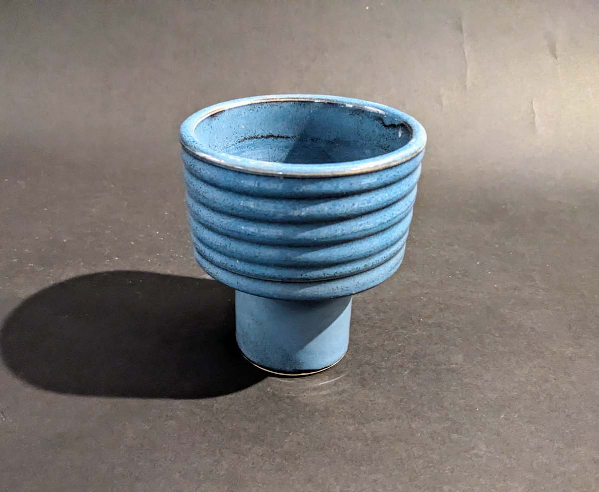 Small blue ikebana vase 