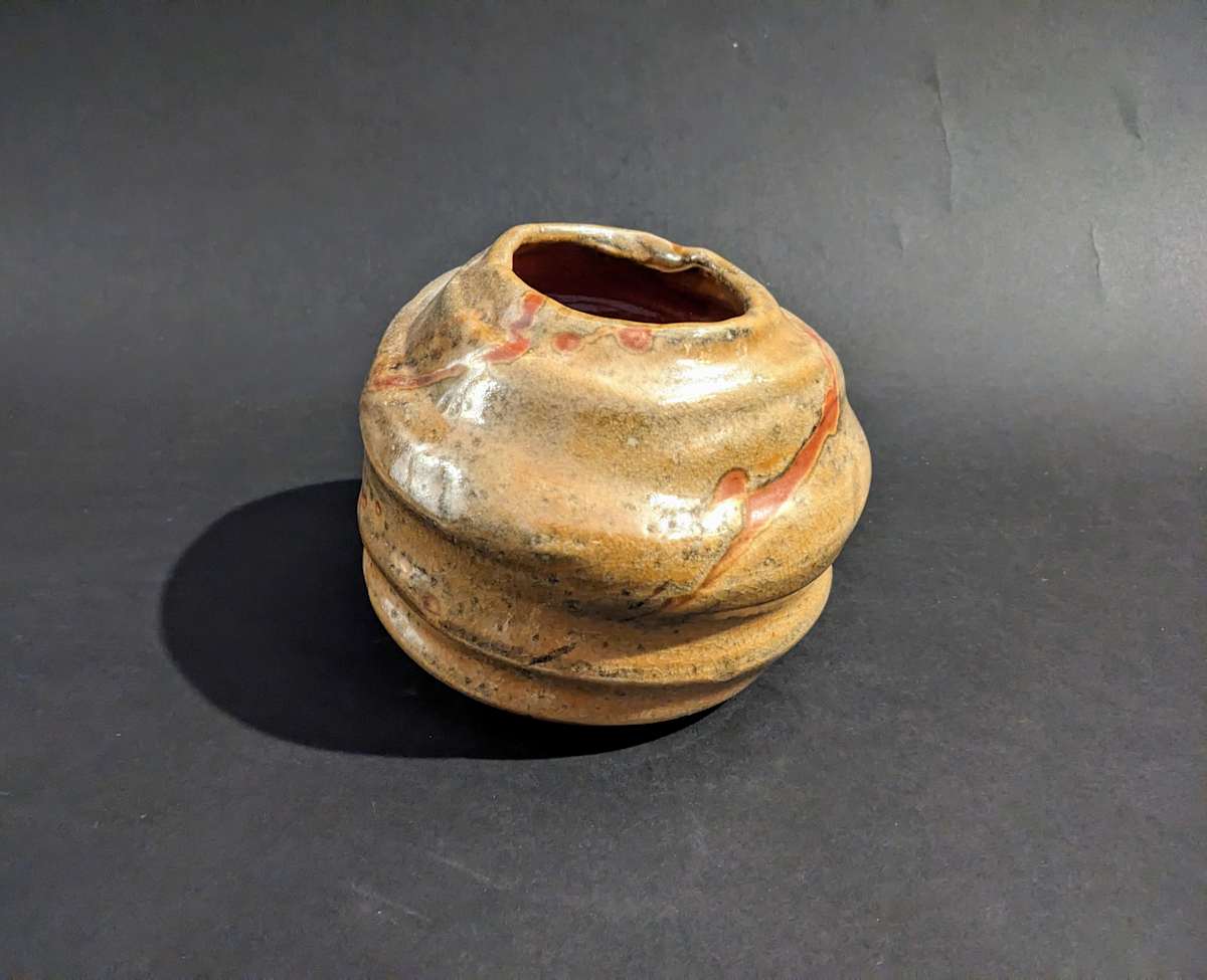 Small ceramic ikebana vase by Jody Saito 