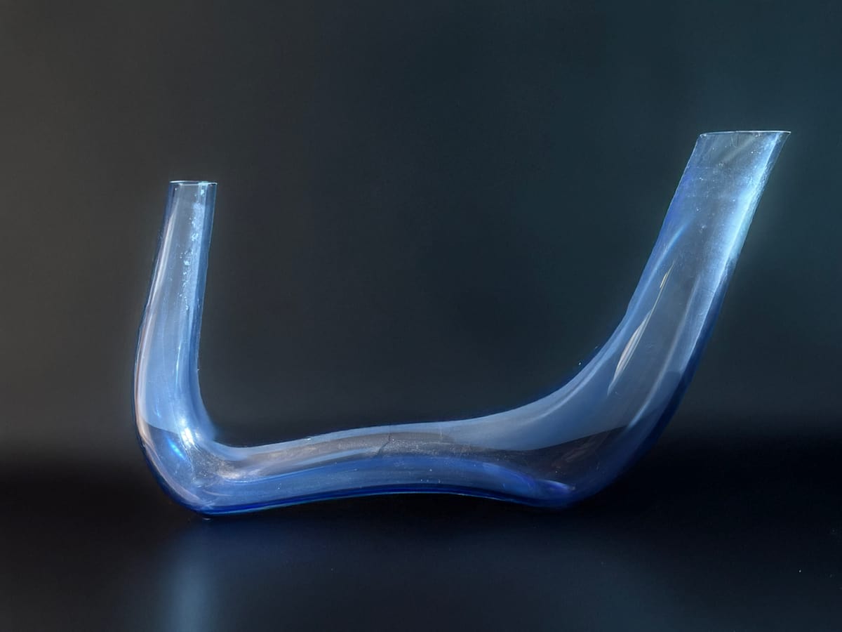 Tubular glass ikebana vase 
