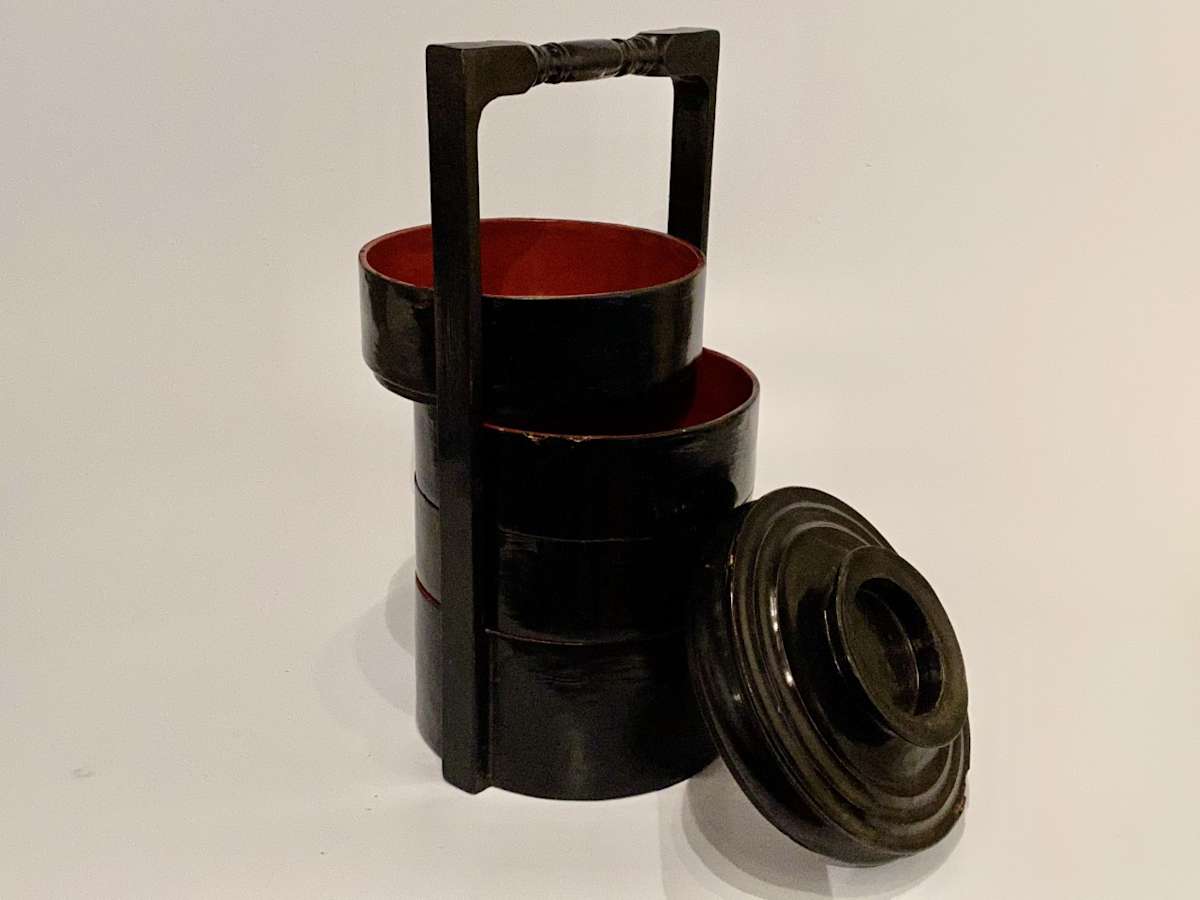 Large bento delivery box and carrier 