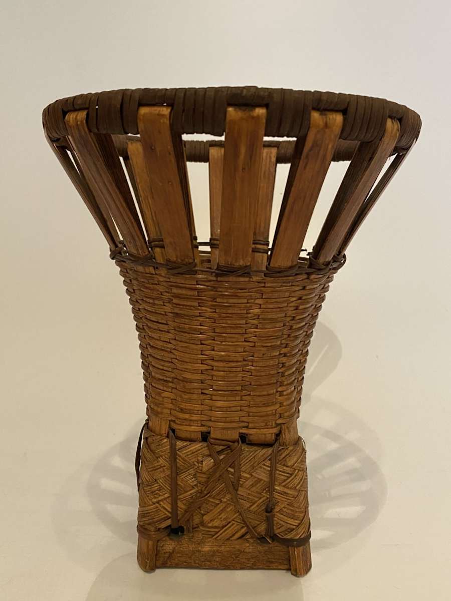 Trumpet bamboo ikebana vase 