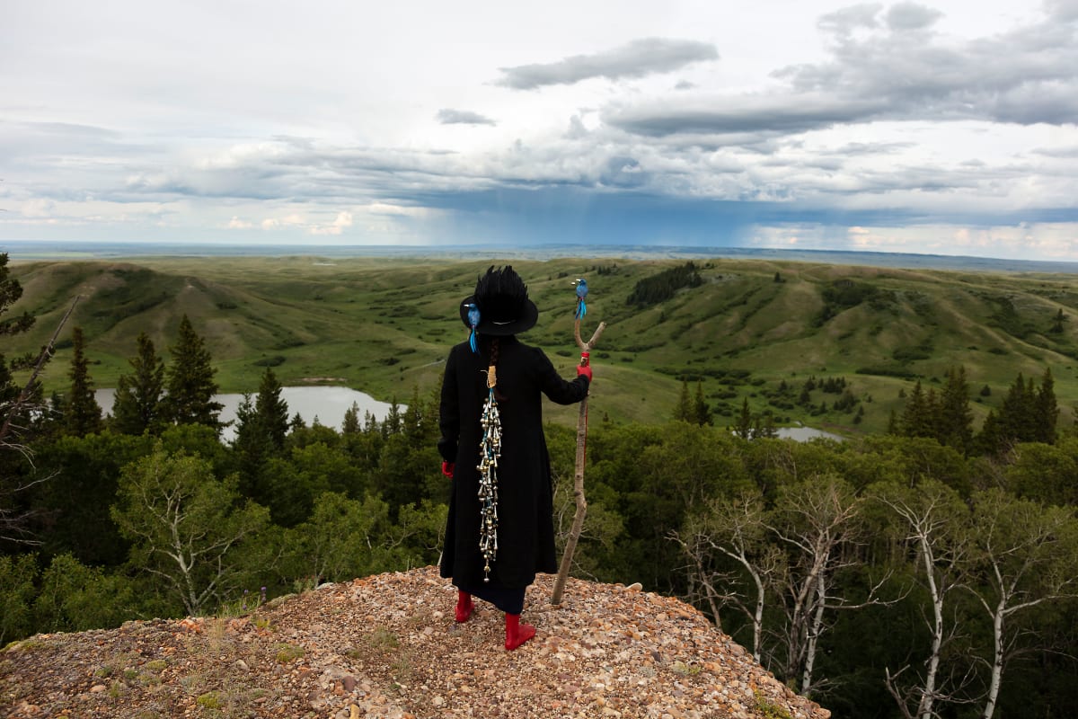 Meryl McMaster, My Destiny is Entwined With Yours, from the series As Immense as the Sky, 2019, chromogenic print. Courtesy of the artist, Stephen Bulger Gallery, and Pierre-François Ouellette art contemporain.