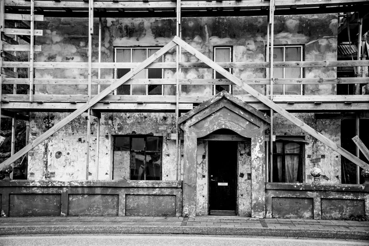 Under Construction - Iceland (black and white version) 