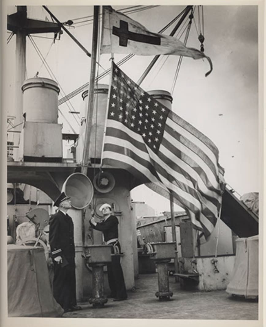 War USA flag soldiers 