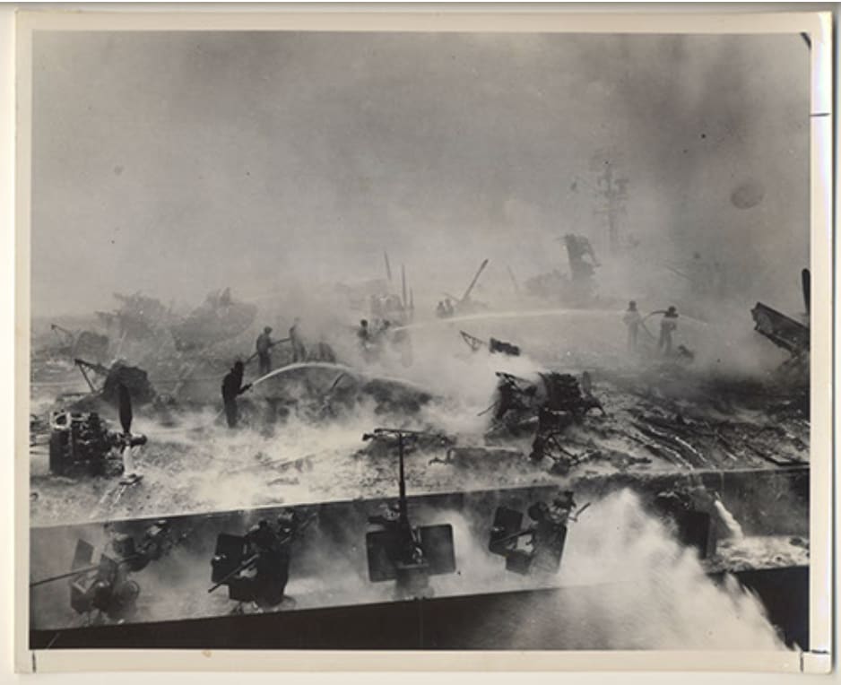 War The USS Bunker Hill 