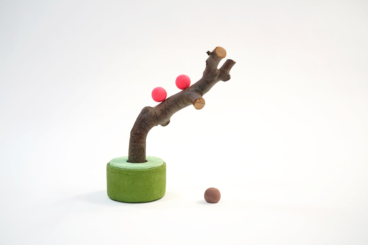 Apple Elbow in Olive & Luminous Red by CHIAOZZA 