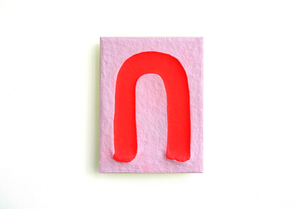 Fluorescent Red Arc in Pale Pink by CHIAOZZA 