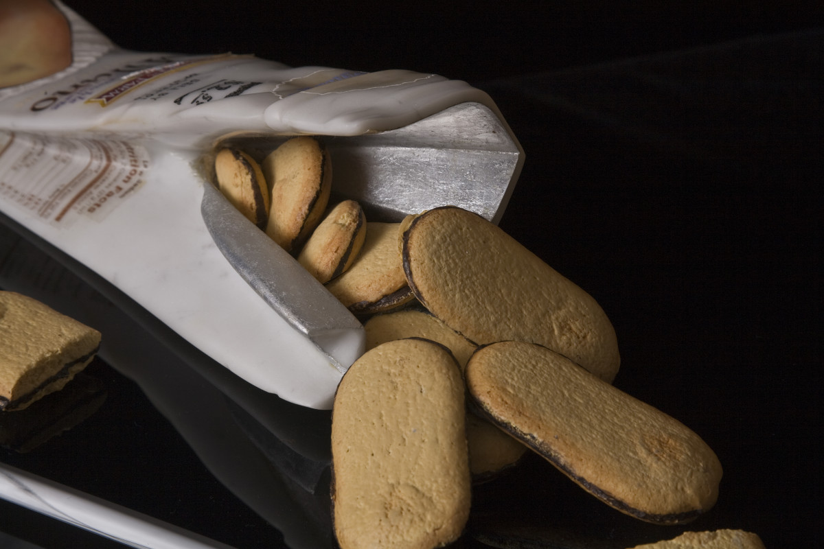 MILANO COOKIES by Robin Antar  Image: Many of the “What is America?” sculptures are a nostalgic look at fond memories of childhood. Milanos were a favorite of many. 