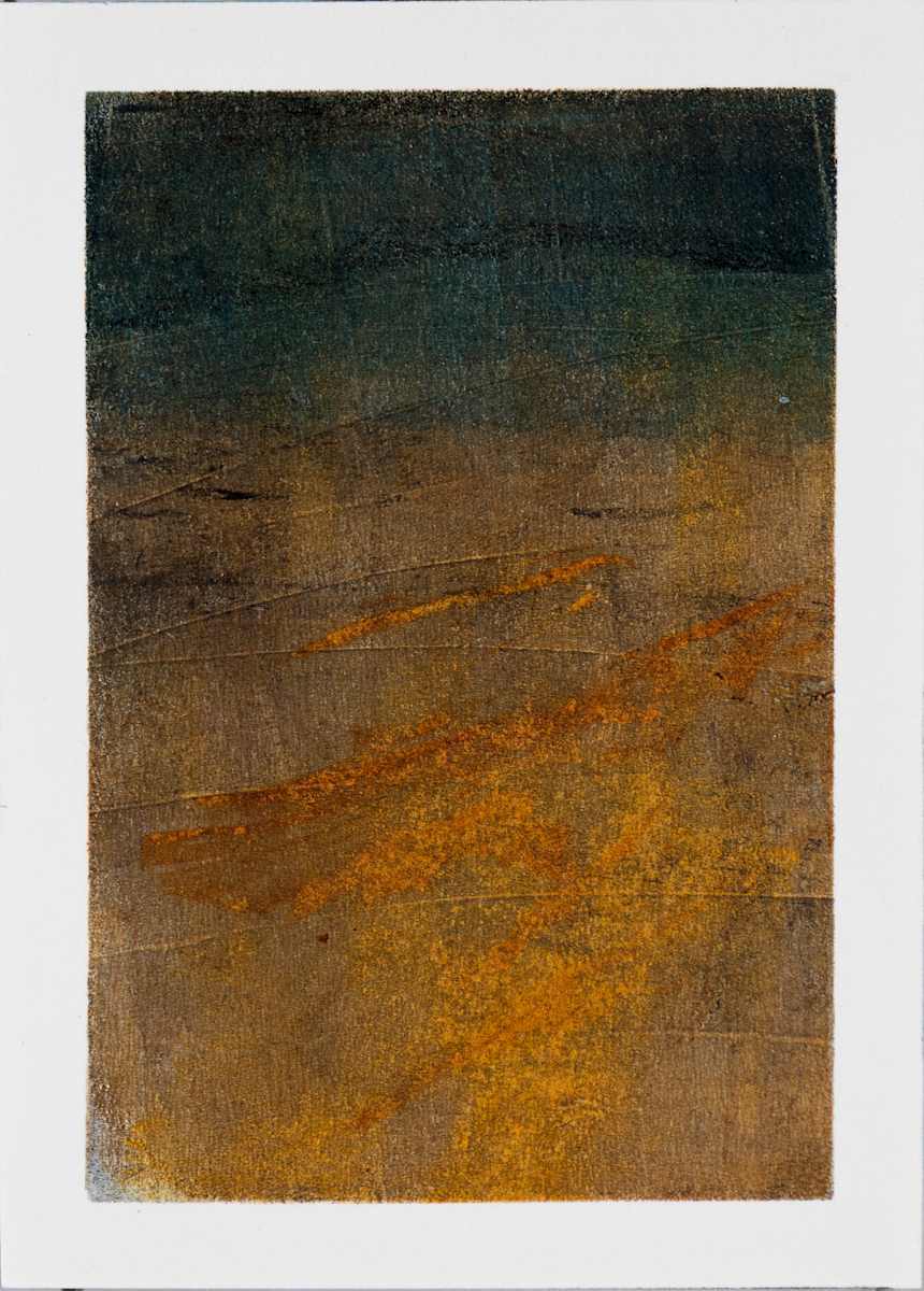 Under the mountain, Image 1.