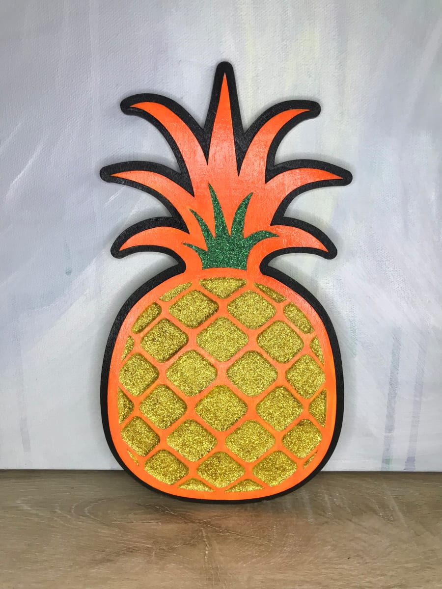 Wood Wall Decor by Colorvine by Kelsey  Image: pineapple