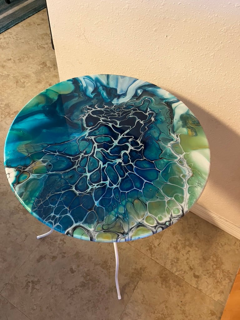 Side Table 24"  Image: deep blue 