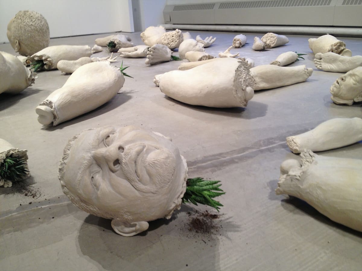 Dismmembered Bodies Memorial/ Clay Traffic (Corruption in Mexican Politics) by Rodrigo Lara Zendejas 