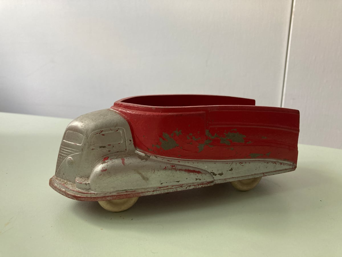 car toy by Sun Rubber Co., Image 1.