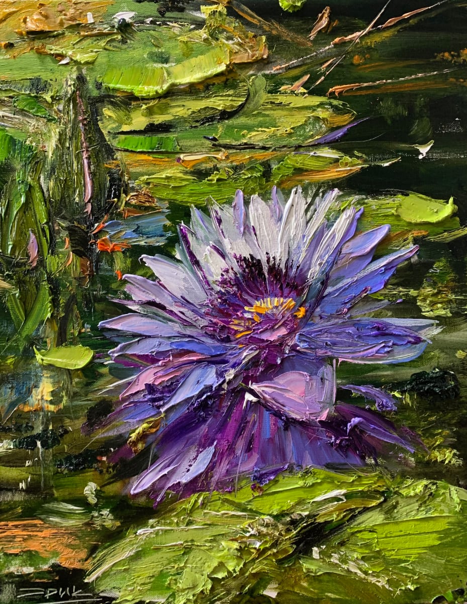 Violet flower by Eric Alfaro 