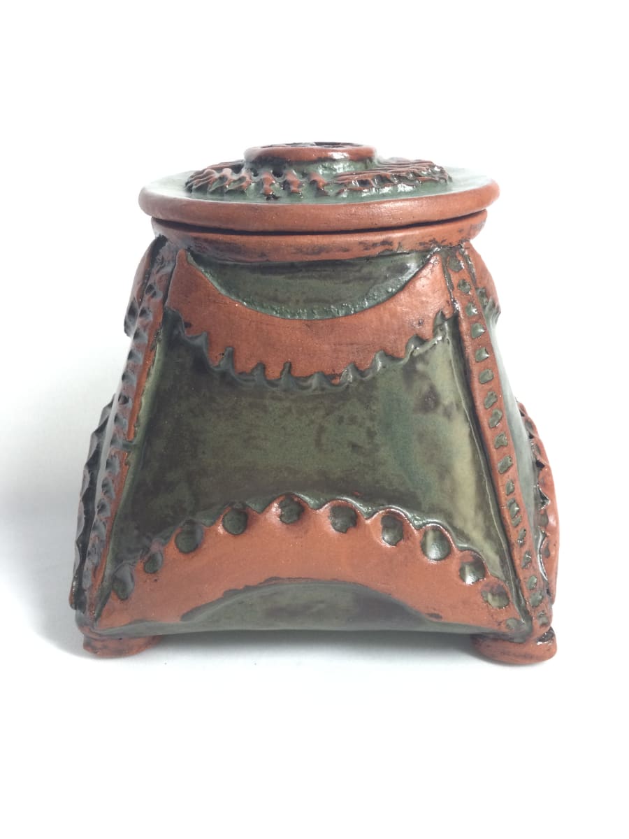 Green Arch Lidded Box by Sylvia "Skip" Cunningham 