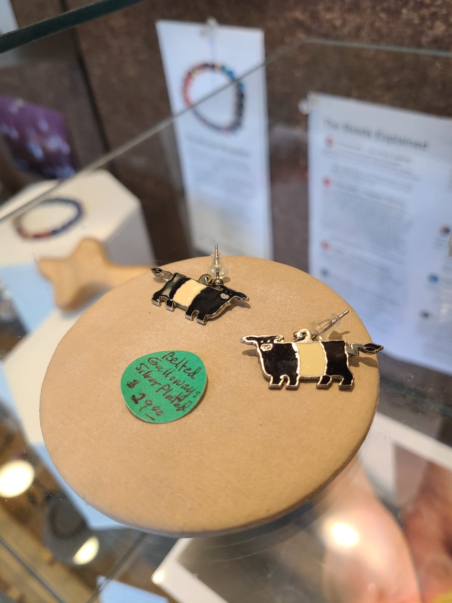 Beltie Earrings by Beverly Iber 