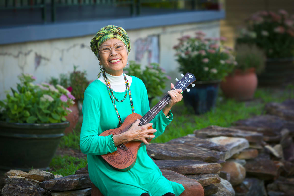 Luningning Robb by Jared Lazurus 