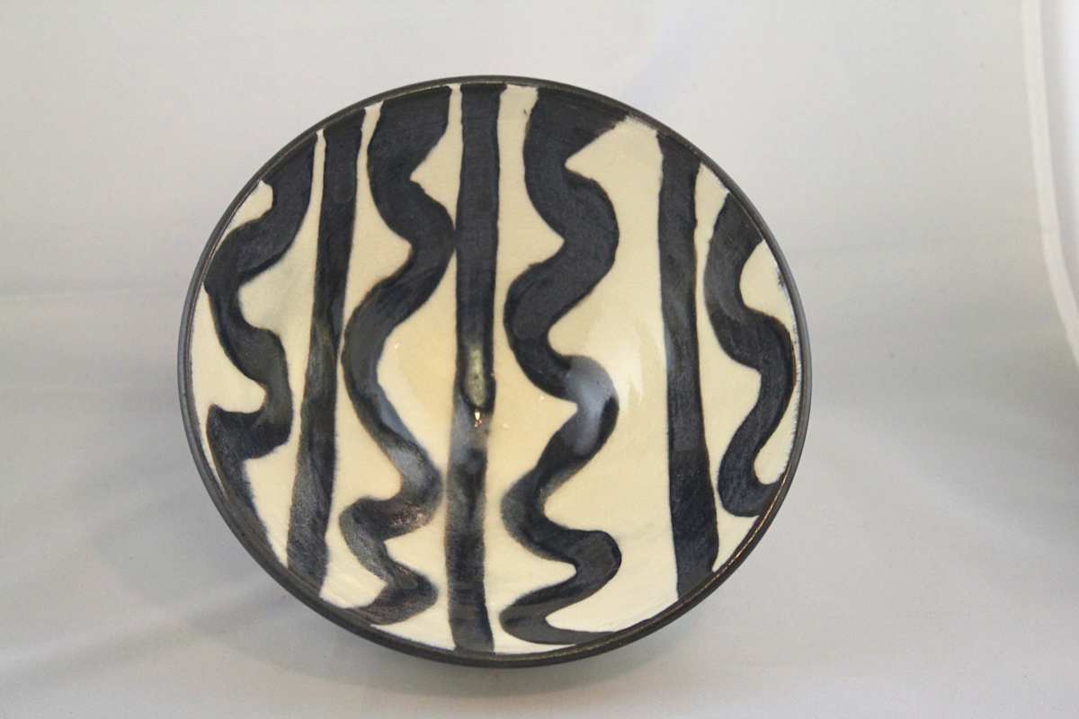 Black Zig Zag Bowl, Image 2.