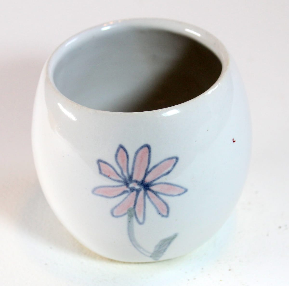 White Flower Pot with Flower, Image 2.