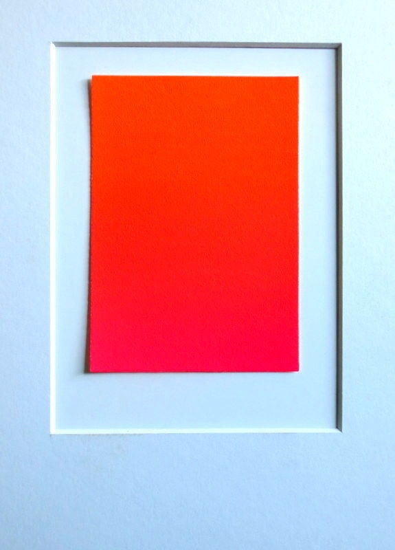 Farbverlauf von Orange-Rot zu Leucht-Rot by Rupprecht Geiger 