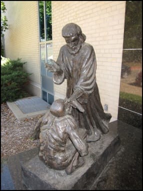 Jesus Healing the Blind by Timothy Schmalz 