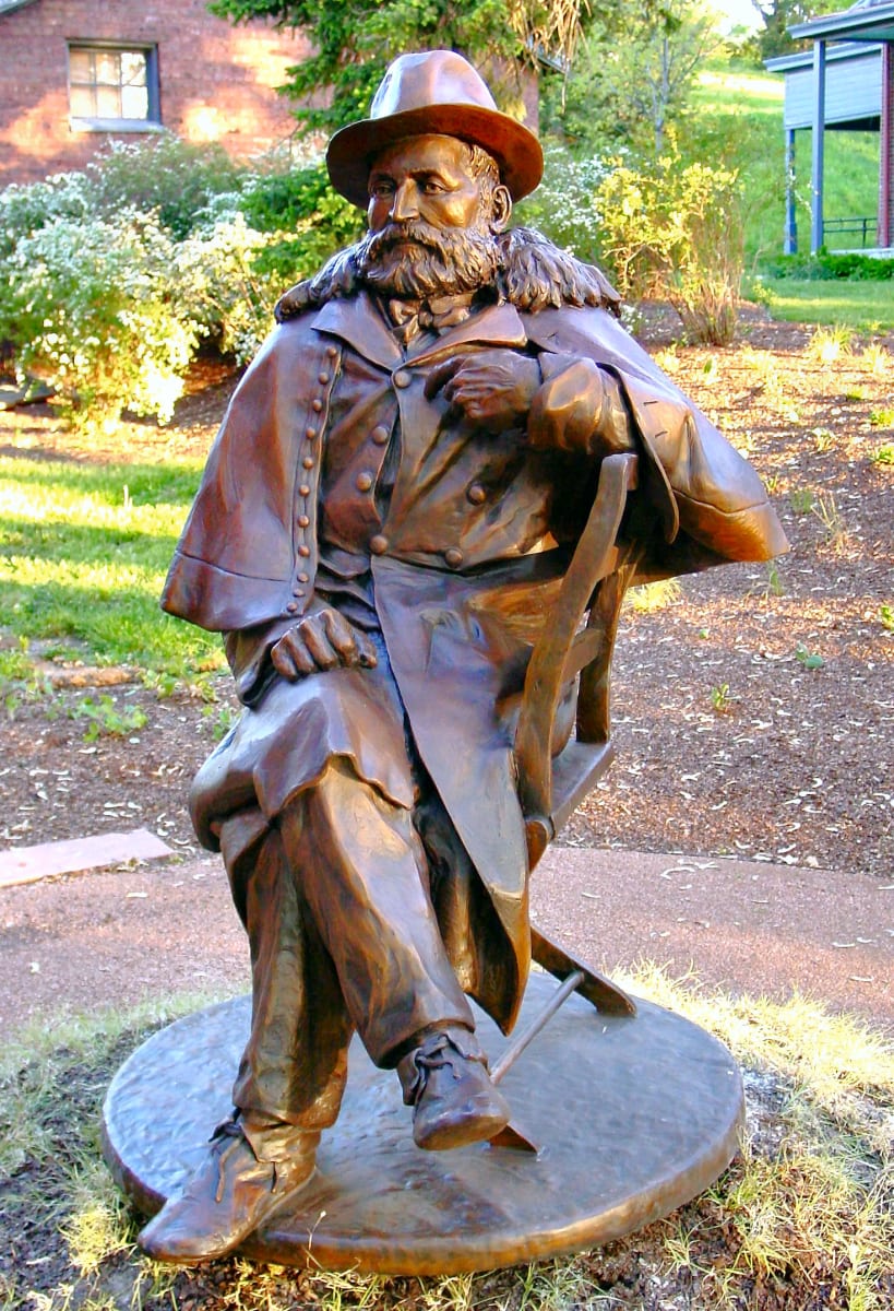 Sculpture of General Crook by Michael Knudson  Image: Photo Credit-Mike Knudson