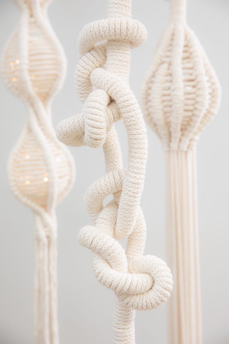 Lamparas Blancas by Yelitza Barrios 