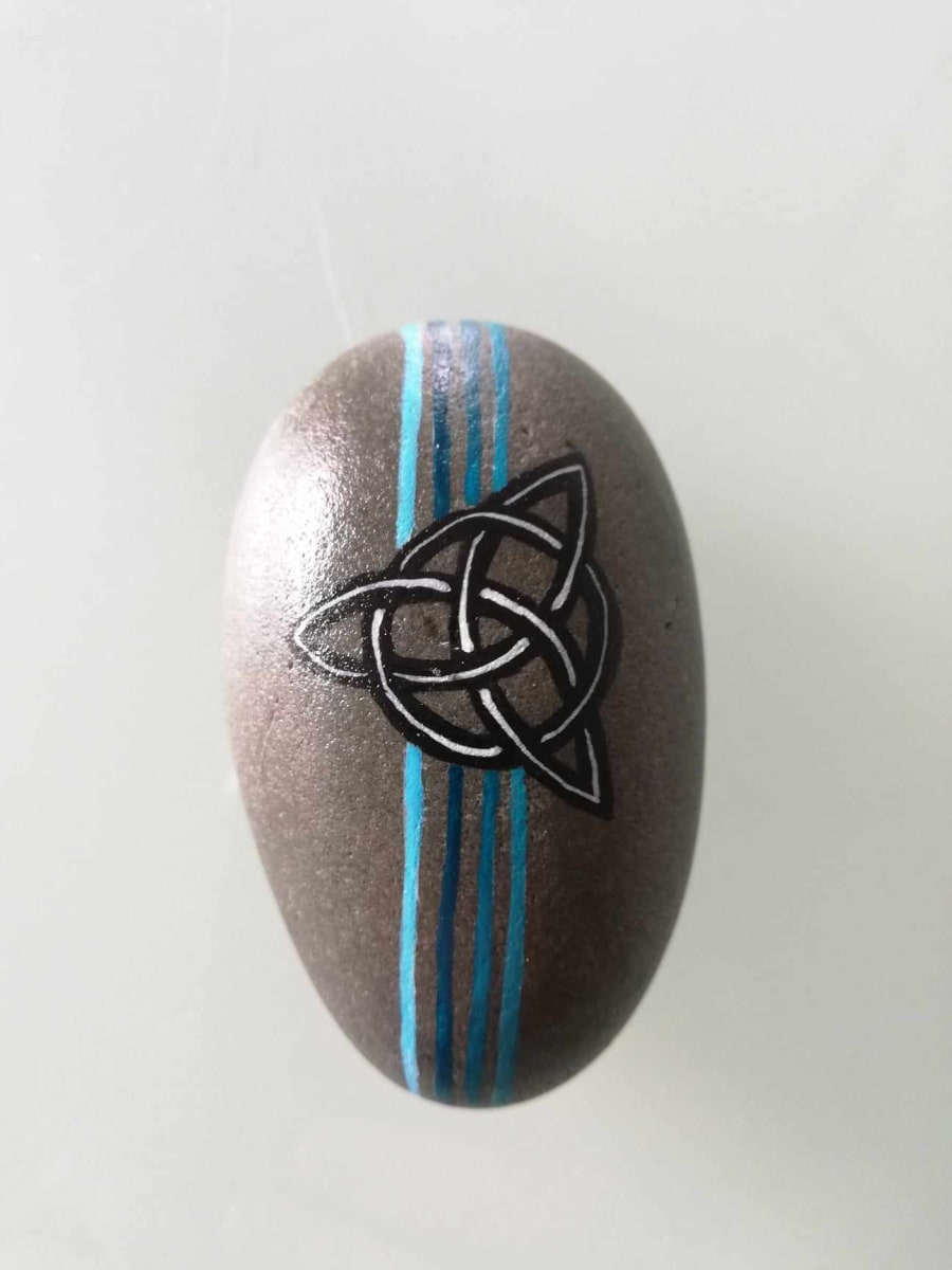 Trinity comfort stone 2 by Jo Richards Hooker Artist, Image 1.