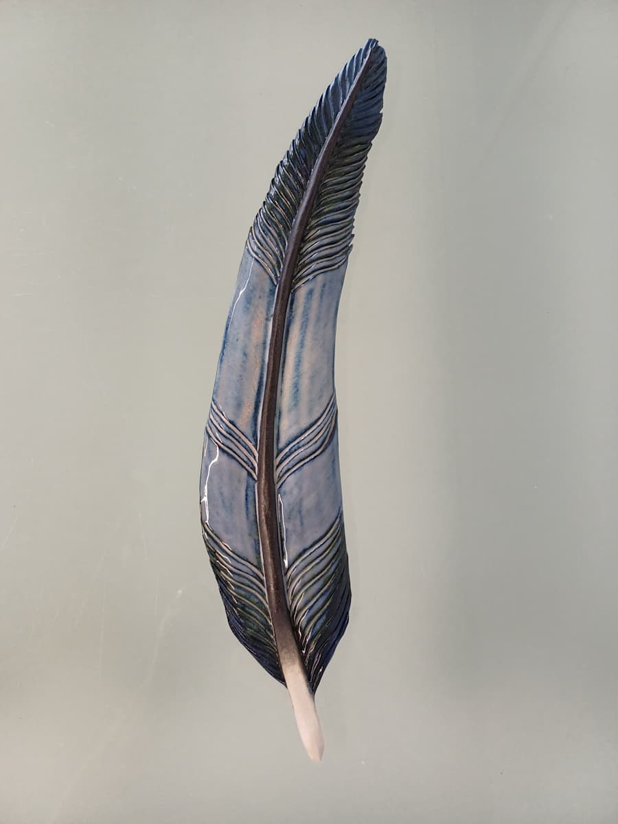 Tui Feather I by Jo Richards Hooker Artist, Image 1.