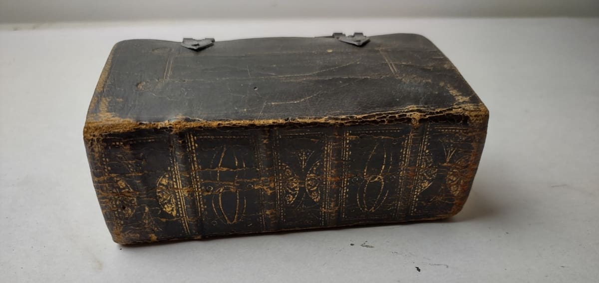 1693 Holy Bible: Printed Charles Bill by Bible 