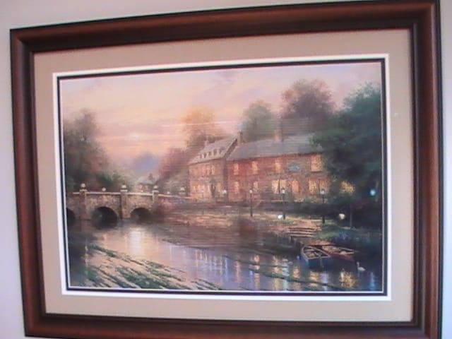 Lamplight Inn by Thomas Kinkade 