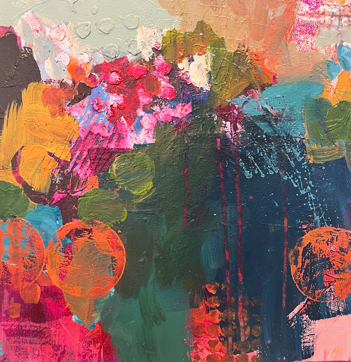 Round And Radiant Surprise by Liz Murphy 