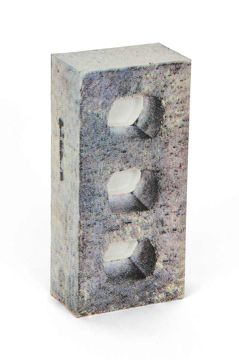 Brick 165, Image 1.