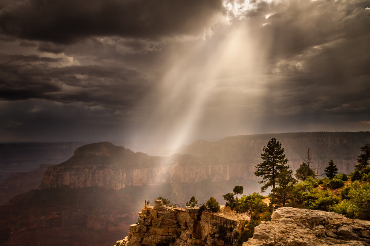Heavenly Rays - Grand Canyon by Larry Simkins 