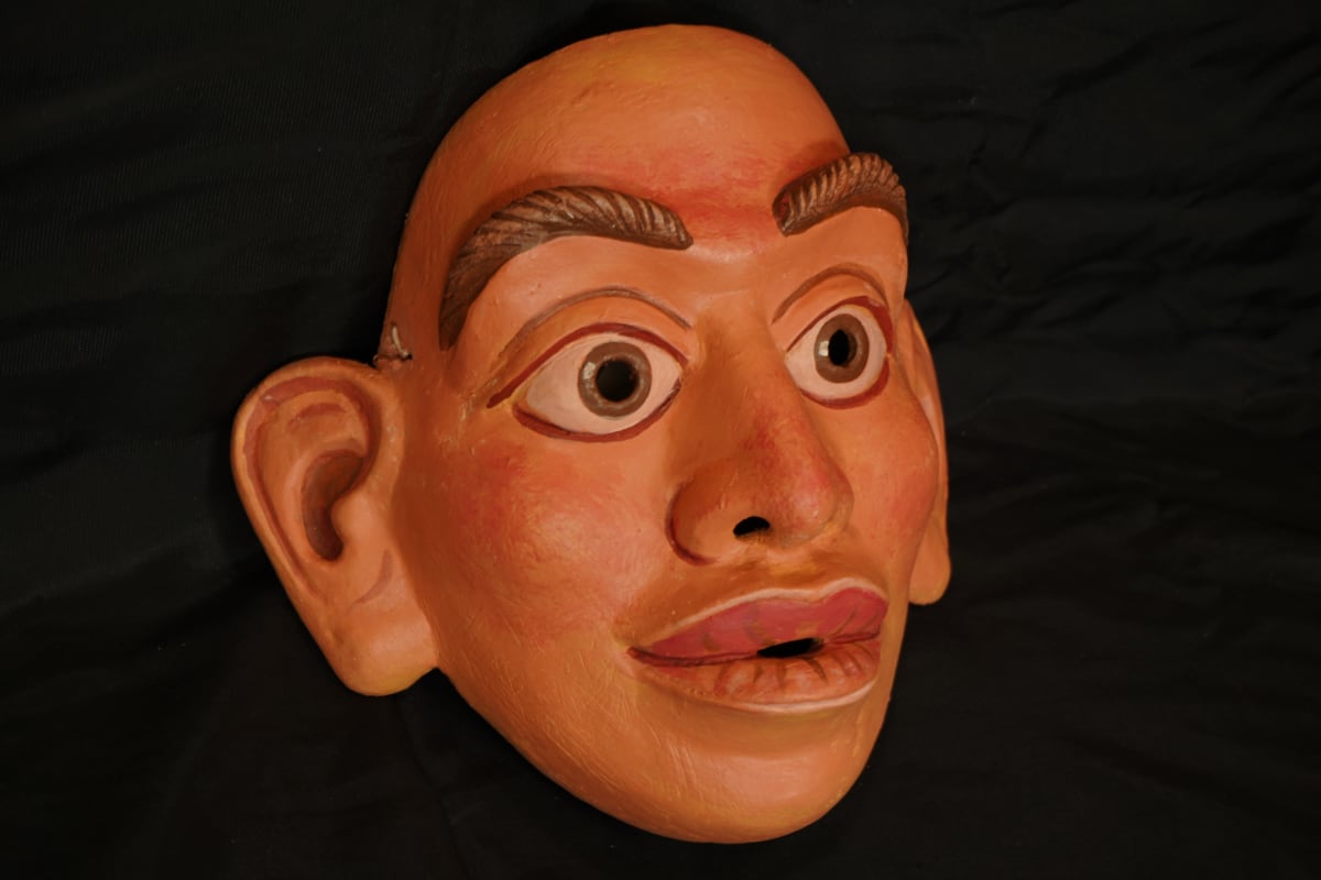 Ojos by Zarco Guerrero 