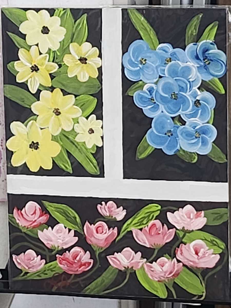 Tres Flowers by Larry Alexis the junkart dog 
