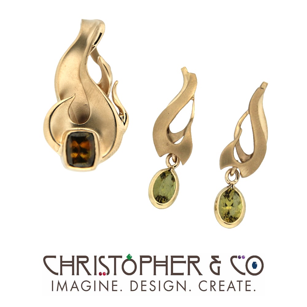 CMJ R 13011 & 13012  Gold pendant and earrings designed by Christopher M. Jupp.  Image: CMJ R 13011 & 13012  Gold pendant and earrings designed by Christopher M. Jupp.