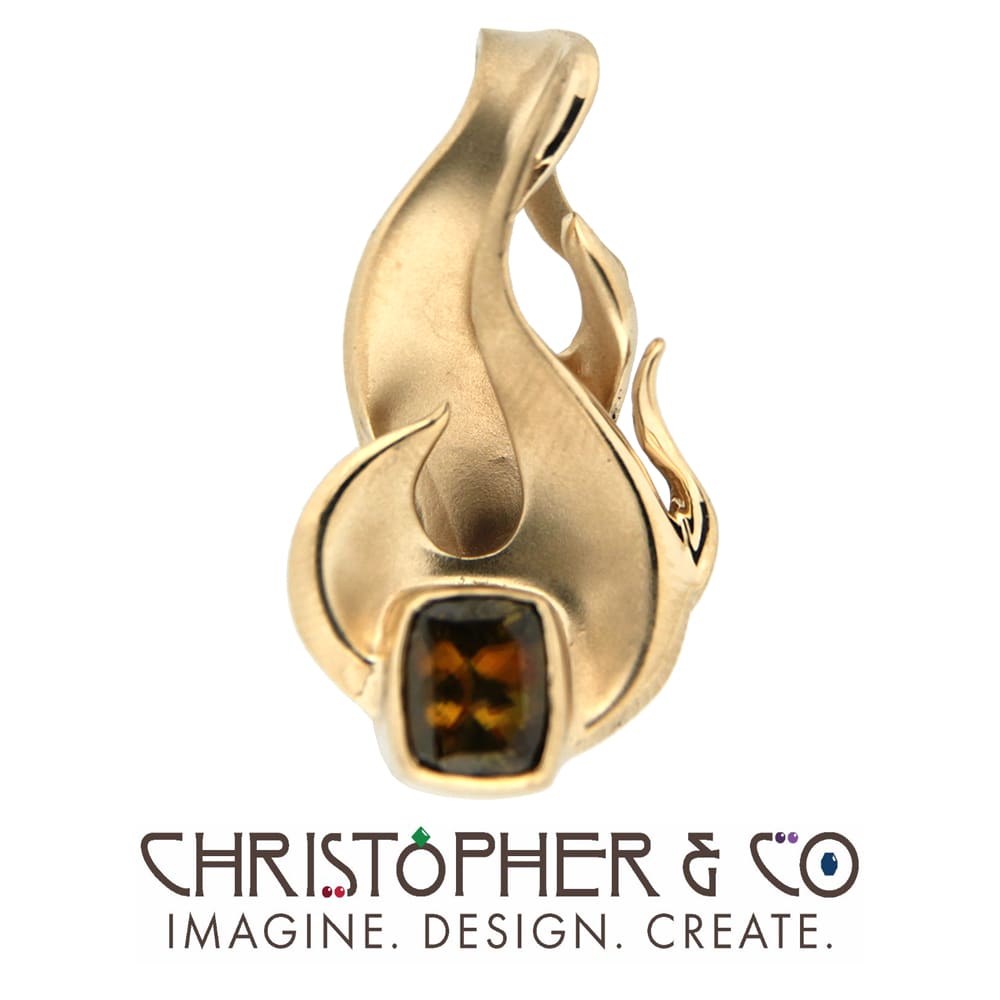 CMJ R 13011    Gold pendant set with sphene designed by Christopher M. Jupp.  Image: CMJ R 13011    Gold pendant set with sphene designed by Christopher M. Jupp.