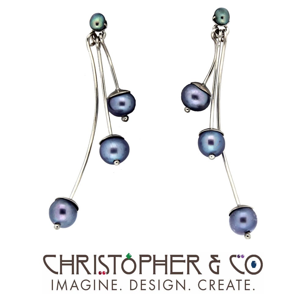 CMJ S 13171    Gold earring pair set with lavendar freshwater pearls designed by Christopher M. Jupp.  Image: CMJ S 13171    Gold earring pair set with lavendar freshwater pearls designed by Christopher M. Jupp.