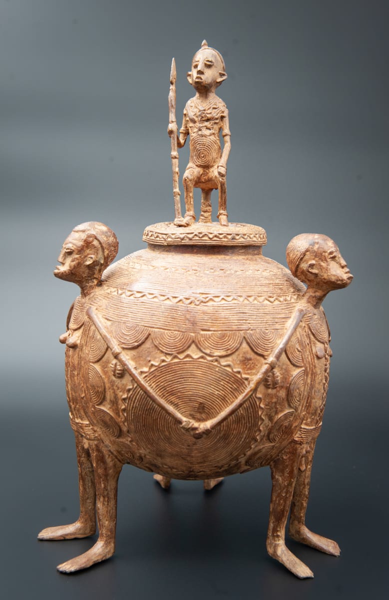 Lobi Tobacco Jar (with Man) 